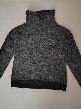 NFL Team Apparel Gray and Black Fleece Pullover